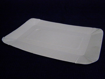 Тарелка картон (13х20) мелованная 50/700