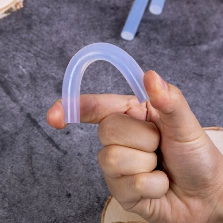 Клеевой пистолет 60Вт для стержня 11мм, BRAUBERG, в блистере 1/12/24 (Клиент)