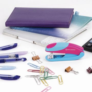 Степлер №24/6 26/6 до 20л ассорти с резиновыми вставками BRAUBERG MIX 1/12