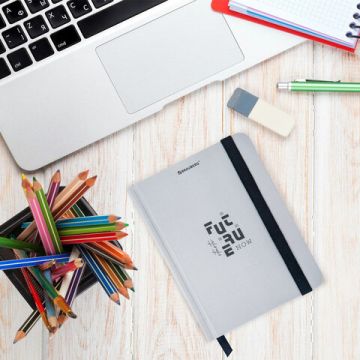 Блокнот 96л А6 109х148мм клетка твердая обложка на резинке BRAUBERG Future 1/36