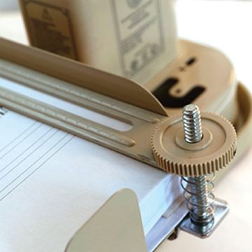 Станок для архивного переплета YUNGER M368 250 Вт лоток сшивка до 100 мм (950 листов) 1/1(клиент)