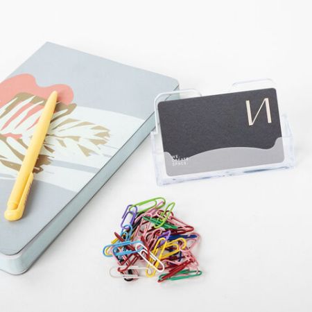 Подставка для визиток 40х100х55мм настольная прозрачная BRAUBERG CLASSIC 1/25 (Клиент)